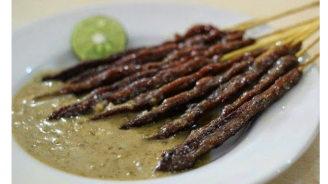 Sate Kalong: Kuliner Malam Khas Cirebon dengan Cita Rasa Unik